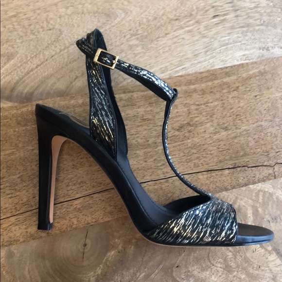 EUC - VC Signature by Vince Camuto back and gold metallic t-strap heel Sz 6 - Picture 7 of 8